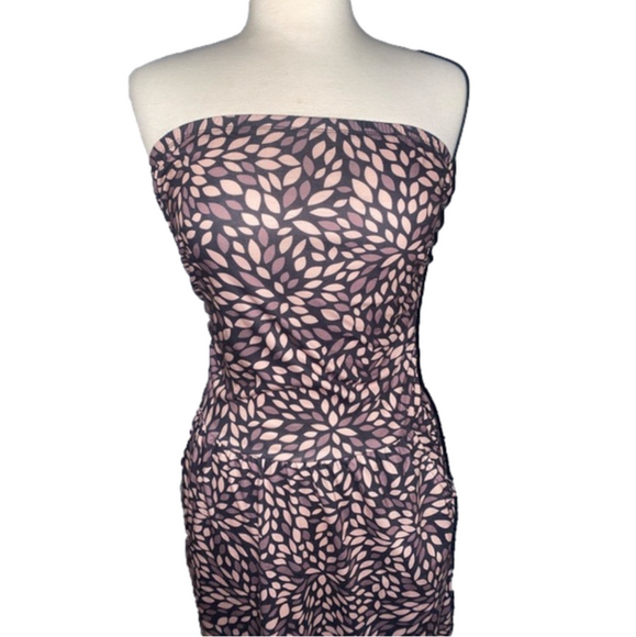 🦋 (2 for $15) Purple Strapless Maxi Dress with Pockets - Picture 2 of 3